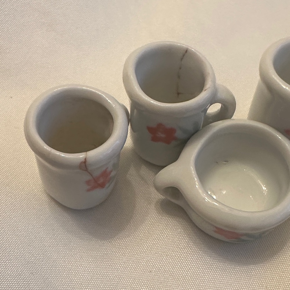 Miniature Floral Tea Set Vintage 1:12 scale perfect for collectors or doll house - Picture 4 of 4